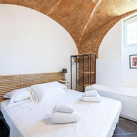 Private Jacuzzi Retreat Romantic Suite In Grosseto'S Historic Center Buitenkant foto