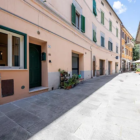 Private Jacuzzi Retreat Romantic Suite In Grosseto'S Historic Center Buitenkant foto
