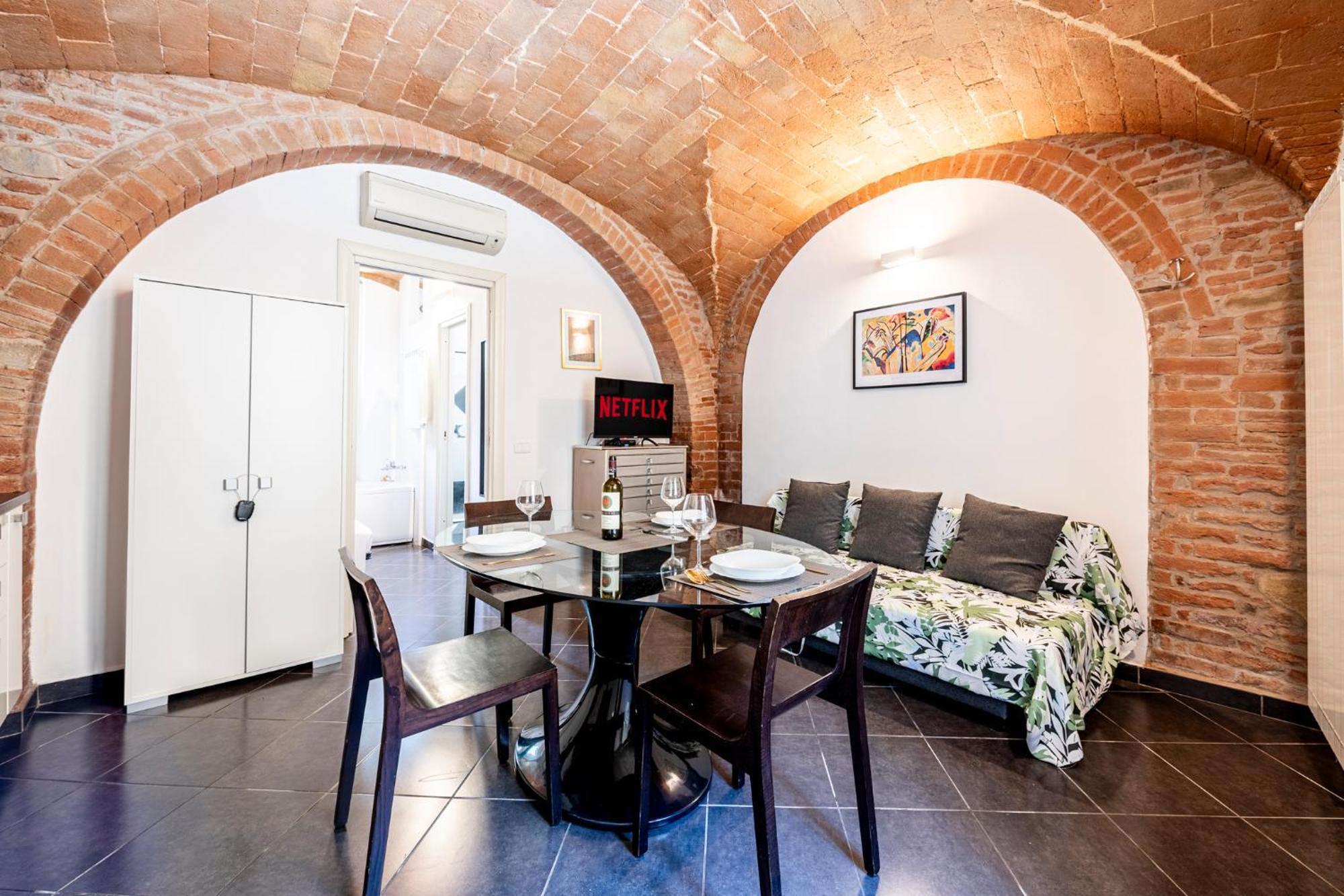 Apartment New Romantic With Private Jacuzzi & Fast Wifi In Historic Center Of